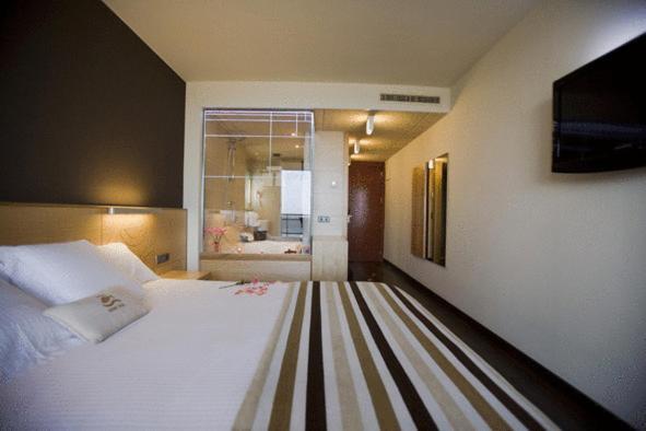 Hotel Restaurant Sant Pol Sant Feliu de Guixols Room photo